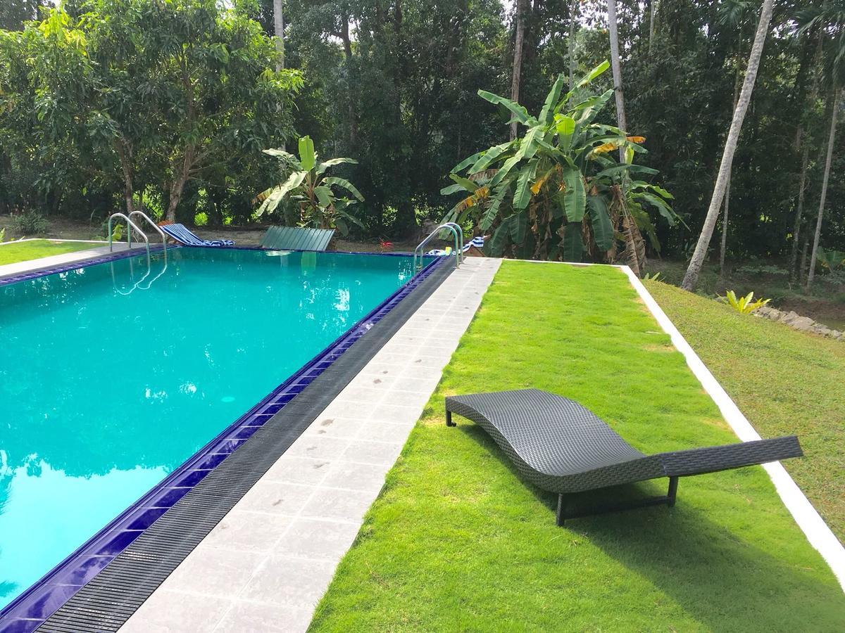 Anuhas Airport Villas Катунаяка Экстерьер фото