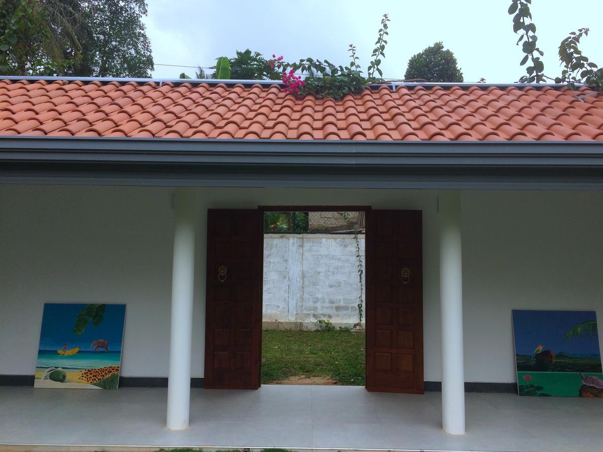 Anuhas Airport Villas Катунаяка Экстерьер фото